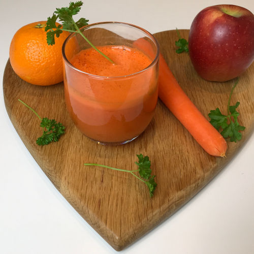 Apple-Orange-Carrot-and-Parsley-Juice