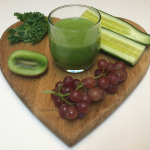 Kale-Kiwi-Grape-and-Cucumber-Juice