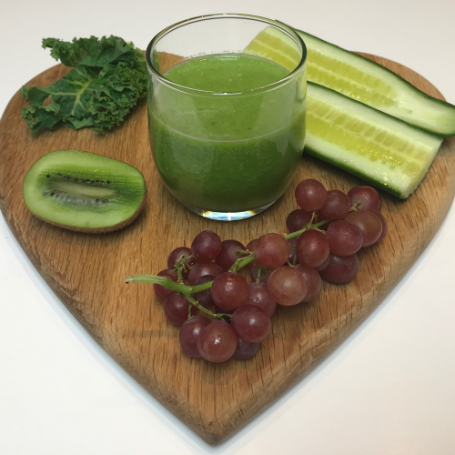Kale-Kiwi-Grape-and-Cucumber-Juice