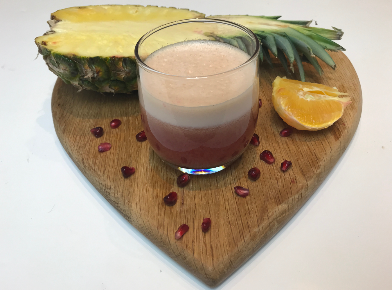 Pommegranate-Pineapple-Apple-Ginger-and-Orange-Juice